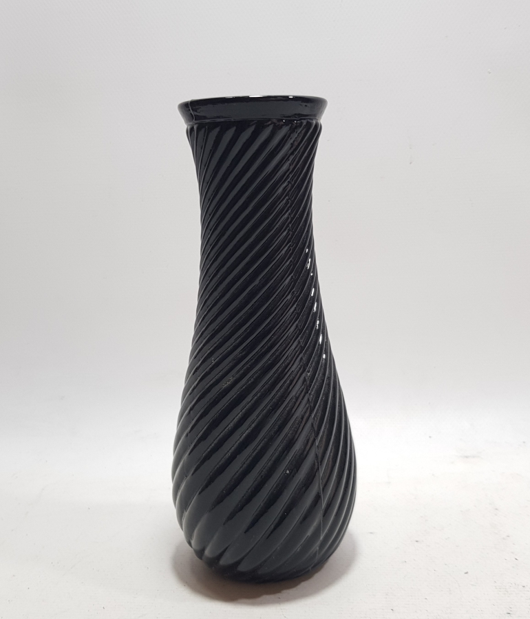 BURGULU MODEL ANTİKA CAM VAZO