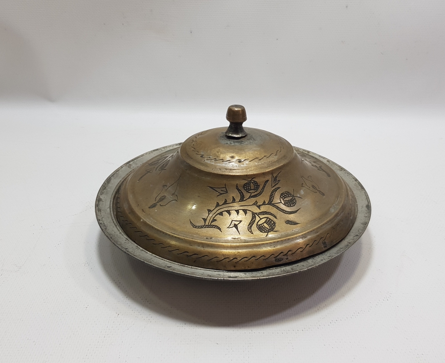 ÜZERİ LALE FİGÜRLÜ VE TUTMASI SİKKELİ OSMANLI DÖNEMİ MEVLEVİ KAPAKLI SAHAN