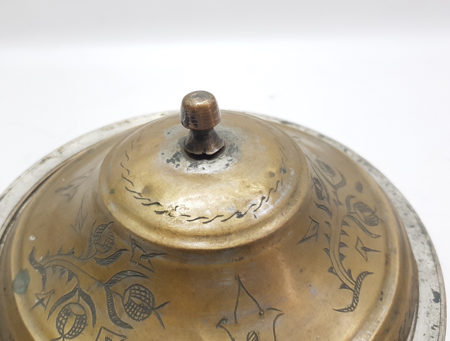 ÜZERİ LALE FİGÜRLÜ VE TUTMASI SİKKELİ OSMANLI DÖNEMİ MEVLEVİ KAPAKLI SAHAN