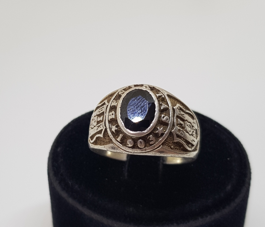 BEŞİKTAŞ IN 100. YIL ŞAMPİYONLUĞU İÇİN YAPILMIŞ ÖZEL YAPIM GÜMÜŞ YÜZÜK