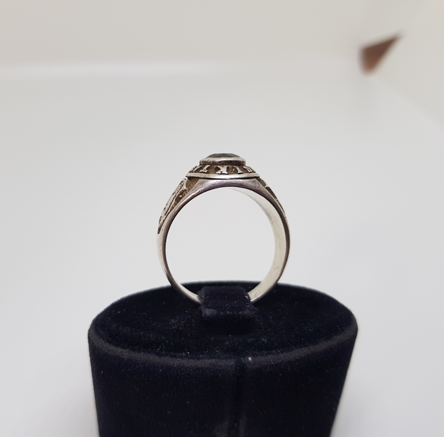 BEŞİKTAŞ IN 100. YIL ŞAMPİYONLUĞU İÇİN YAPILMIŞ ÖZEL YAPIM GÜMÜŞ YÜZÜK