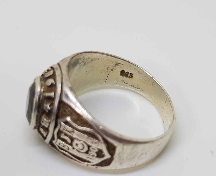 BEŞİKTAŞ IN 100. YIL ŞAMPİYONLUĞU İÇİN YAPILMIŞ ÖZEL YAPIM GÜMÜŞ YÜZÜK