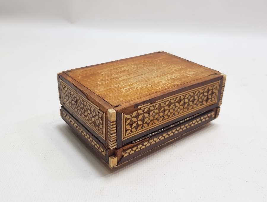 OSMANLI DÖNEMİ MARKUTERİ İŞÇİLİKLİ MÜCEVHER KUTUSU