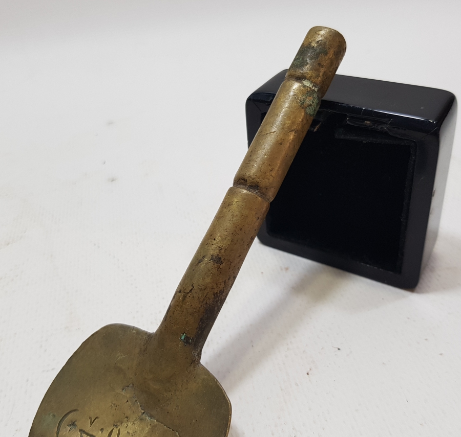 ÜZERİ OSMANLICA YAZILI ÇOK NADİR MÜHÜR FORMUNDA YAPILMIŞ DONDURMA KAŞIĞI