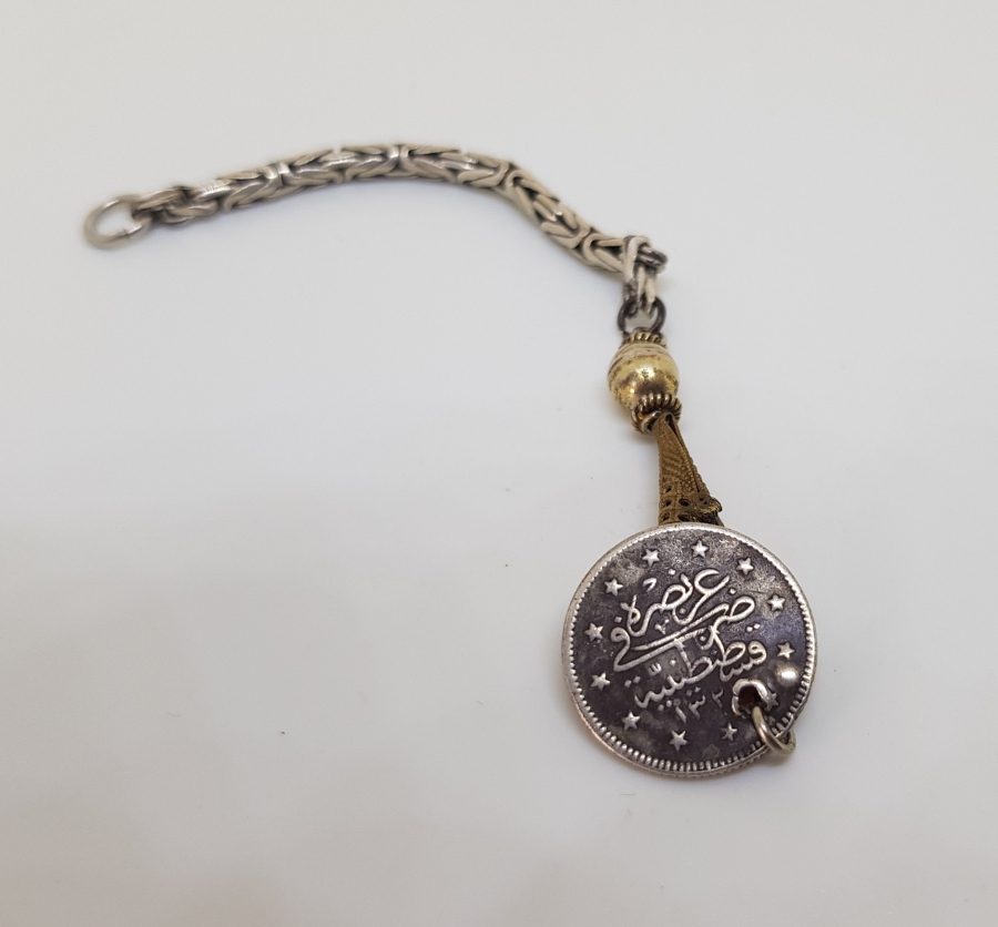 MERCAN TAŞLI VE OSMANLI PARALI GÜMÜŞ TESPİH PÜSKÜLÜ