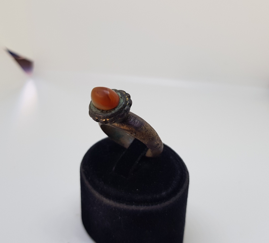 SÜLEYMANİYE AKİĞİNDEN MAMUL SÜMBÜLLÜ TARİKATINA AİT DERVİŞ YÜZÜĞÜ