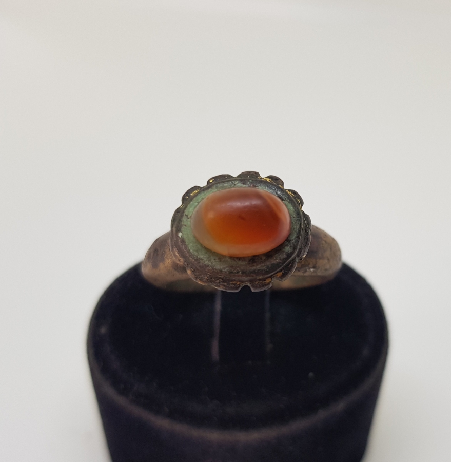 SÜLEYMANİYE AKİĞİNDEN MAMUL SÜMBÜLLÜ TARİKATINA AİT DERVİŞ YÜZÜĞÜ