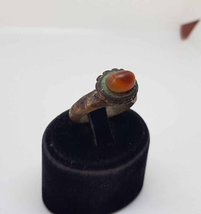 SÜLEYMANİYE AKİĞİNDEN MAMUL SÜMBÜLLÜ TARİKATINA AİT DERVİŞ YÜZÜĞÜ