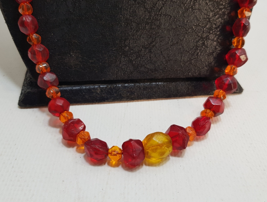 OSMANLI DÖNEMİ BEYKOZ CAM GERDANLIK