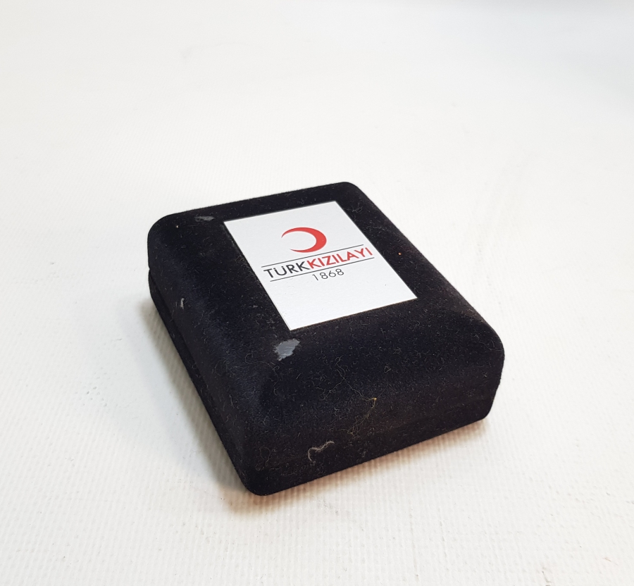 ORİJİNAL KUTUSUNDA BRONZ KIZILAY KAN BAĞIŞÇISI MADALYASI