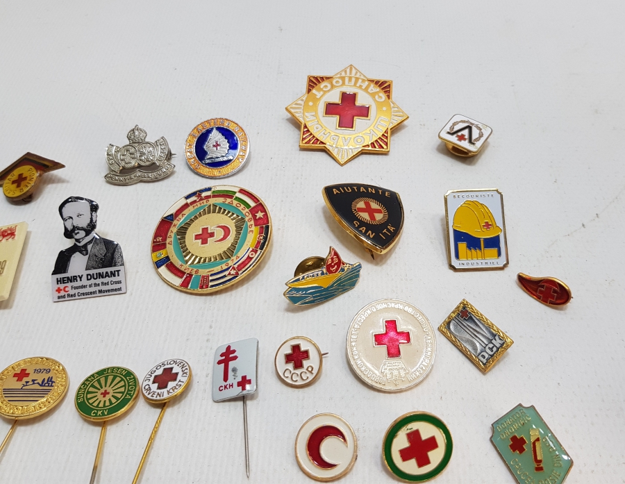 HAZIR KOLEKSİYON - KIZILHAÇ VE KIZILAY ROZET LOTU