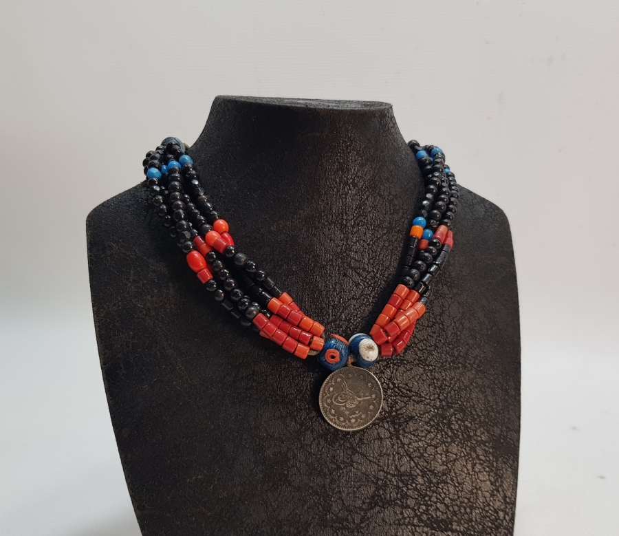 OSMANLI GÜMÜŞ PARALI MERCAN TAŞLI GERDANLIK