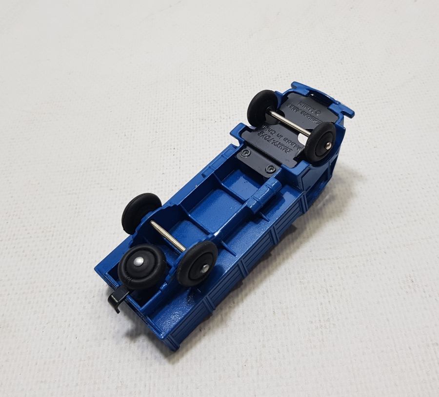 DİNKY TOYS TENEKE OYUNCAK KAMYON