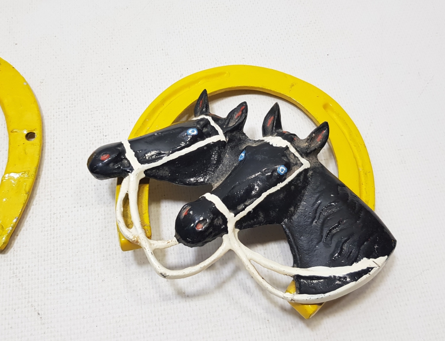 ANTİKA AT VE NAL GÖRSELLİ DUVAR ŞANS SÜSÜ