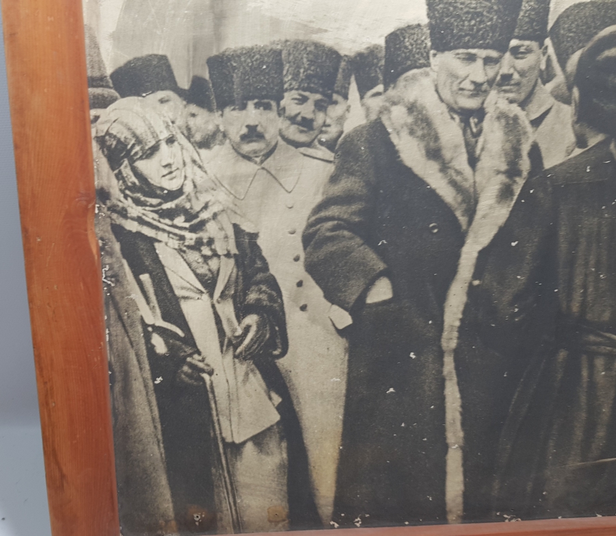 DÖNEMİNE AİT BÜYÜK BOY ATATÜRK RESMİ