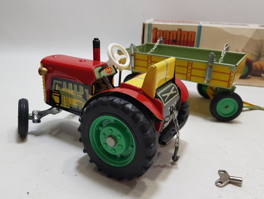 ANTİKA OYUNCAK TRAKTÖR