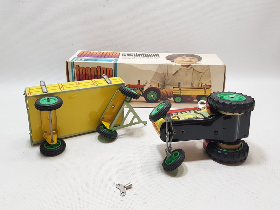 ANTİKA OYUNCAK TRAKTÖR