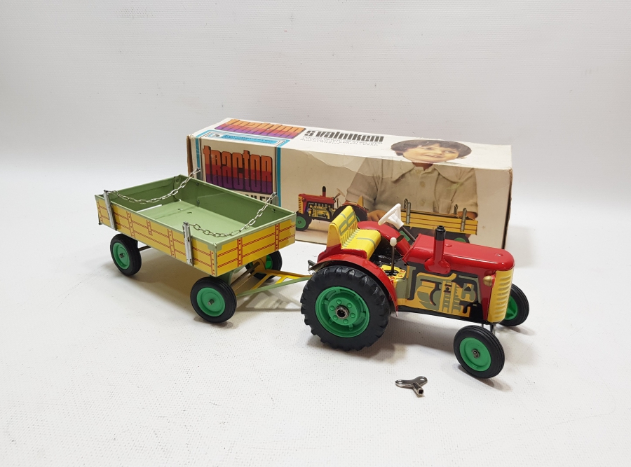 ANTİKA OYUNCAK TRAKTÖR