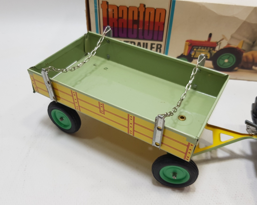 ANTİKA OYUNCAK TRAKTÖR