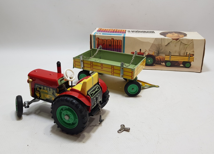 ANTİKA OYUNCAK TRAKTÖR