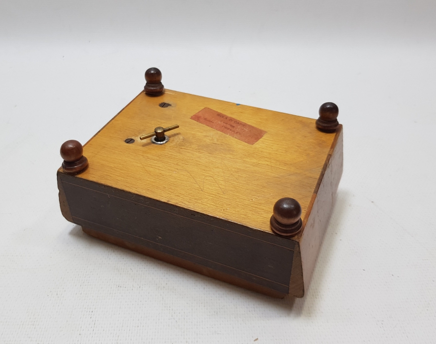 ANTİKA MÜZİKLİ MÜCEVHER KUTUSU