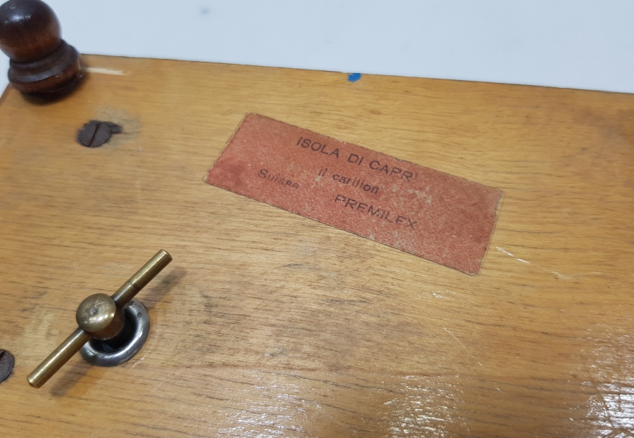 ANTİKA MÜZİKLİ MÜCEVHER KUTUSU