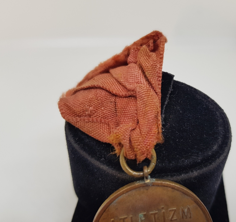 1943 BURSA ATLETİZM BÖLGE BİRİNCİLİĞİ MADALYA