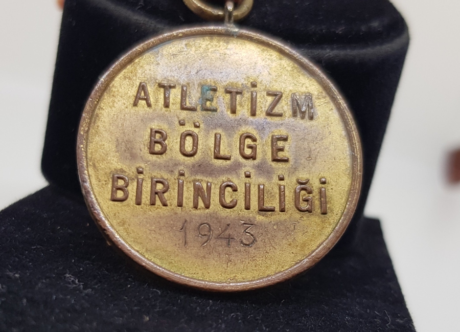 1943 BURSA ATLETİZM BÖLGE BİRİNCİLİĞİ MADALYA
