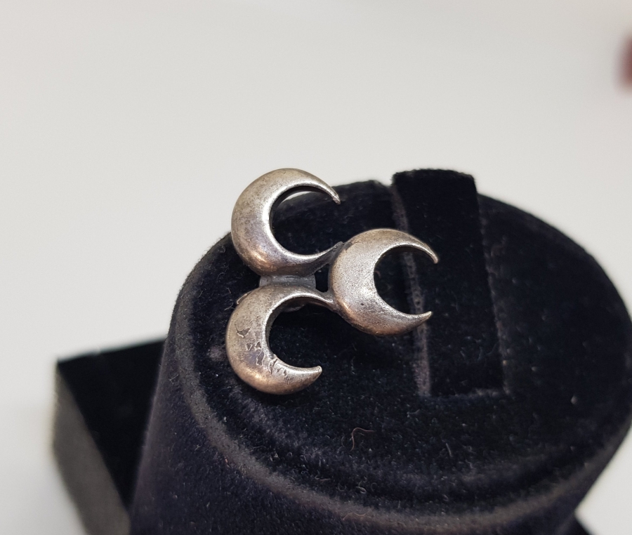 ÜÇ HİLAL FORMLU GÜMÜŞ ROZET