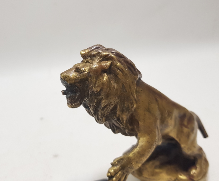 SANATÇI İMZALI 1900 BAŞLARI BRONZ ASLAN FİGÜRÜ