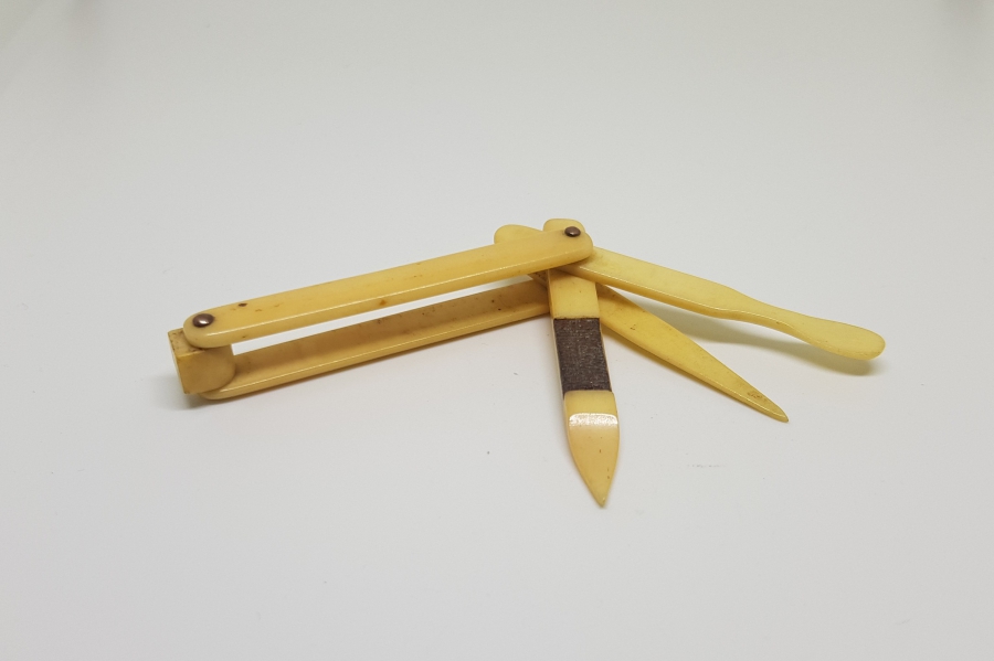 OSMANLI DÖNEMİ KEMİKTEN MAMUL MANİKÜR SETİ