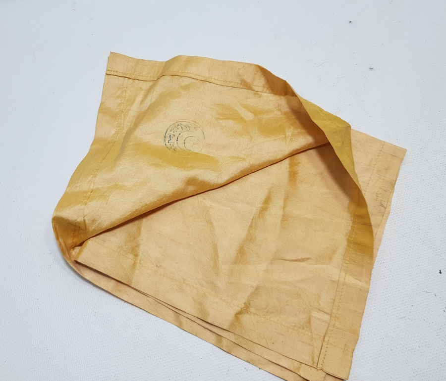 ÜZERİNDE ERTUĞRUL HUMAYUN YAZILI OSMANLI DÖNEMİ ÇOK NADİR HATIRA MENDİL