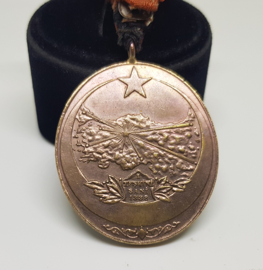 ORİJİNAL ASKISIYLA YÜKSEK KONDİSYONDA İSTİKLAL MADALYASI