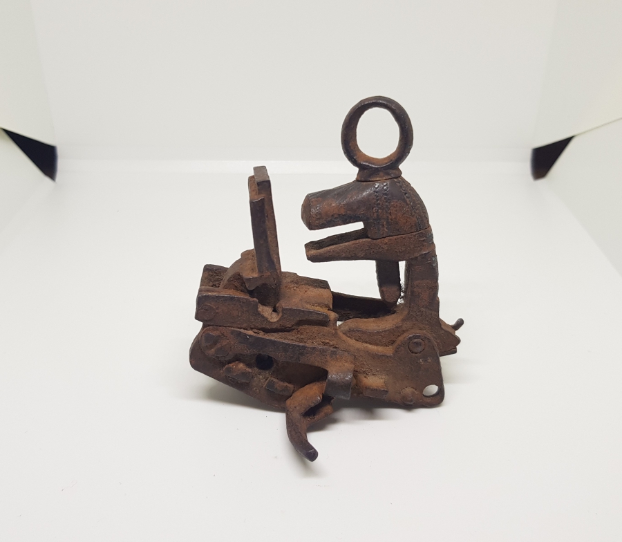 OSMANLI DÖNEMİ GÜMÜŞ VE ALTIN ÇAKMA İŞÇİLİKLİ YENİÇERİ KALE TÜFEĞİ ÇAKMAĞI