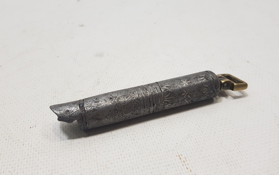 ÜZERİ GÜMÜŞ ÇAKMA İŞÇİLİKLİ OSMANLI DÖNEMİ YENİÇERİ BARUTÖLÇER