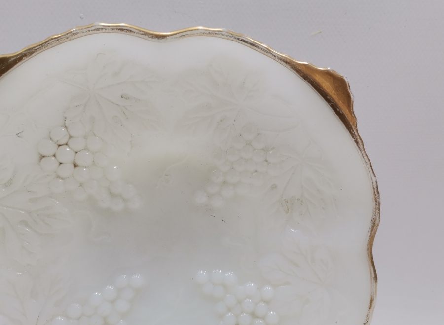 OSMANLI DÖNEMİ KABARTMA İŞÇİLİKLİ BÜYÜK BOY OPALİN ÜZÜMLÜK