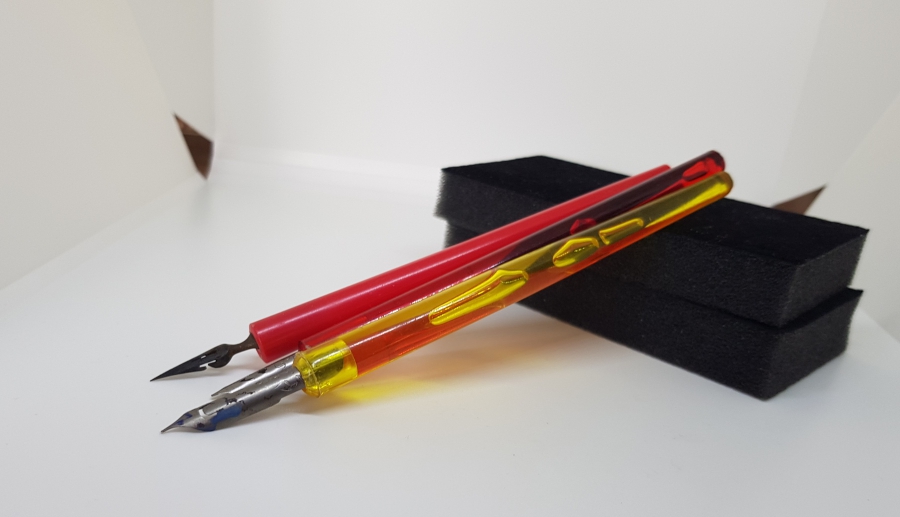 3 ADET ANTİKA DİVİT