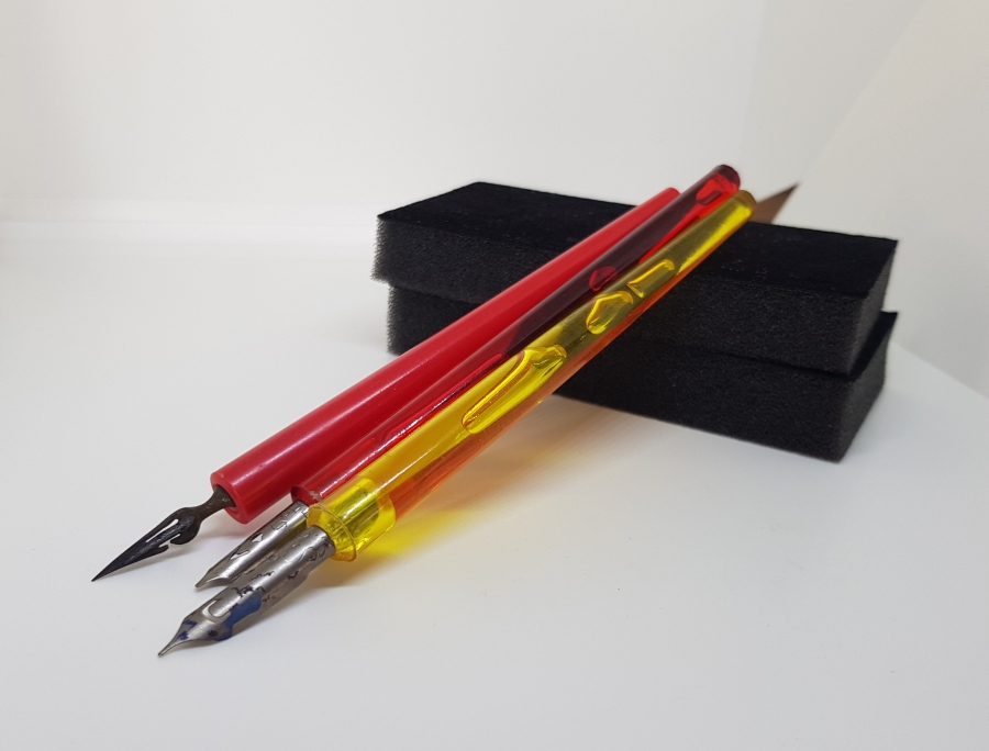 3 ADET ANTİKA DİVİT