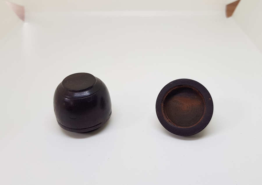 OSMANLI DÖNEMİ AHŞAPTAN MAMUL KAPAKLI NADİR SAKIZLIK