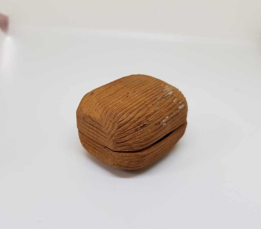 OSMANLI DÖNEMİ ÇOK NADİR AHŞAP CEVİZ KIRACAĞI