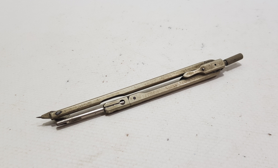 ÜZERİNDE OSMANLICA POLİS YAZILI NADİR PERGEL