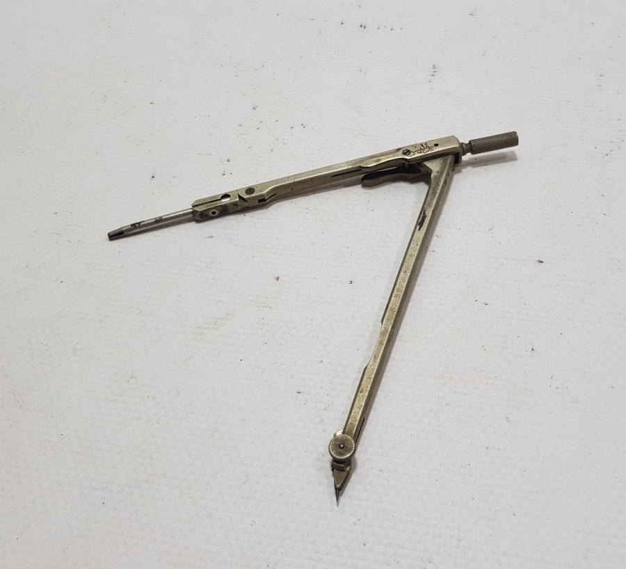 ÜZERİNDE OSMANLICA POLİS YAZILI NADİR PERGEL