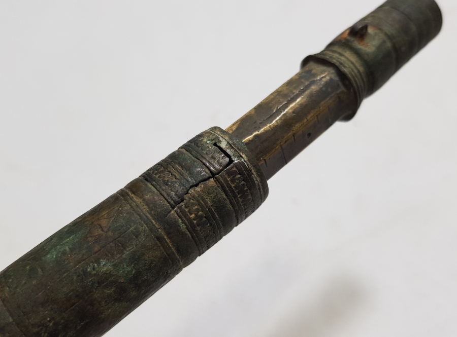 OSMANLI DÖNEMİ ÜZERİ İŞLEMELİ BRONZ BARUT ÖLÇER