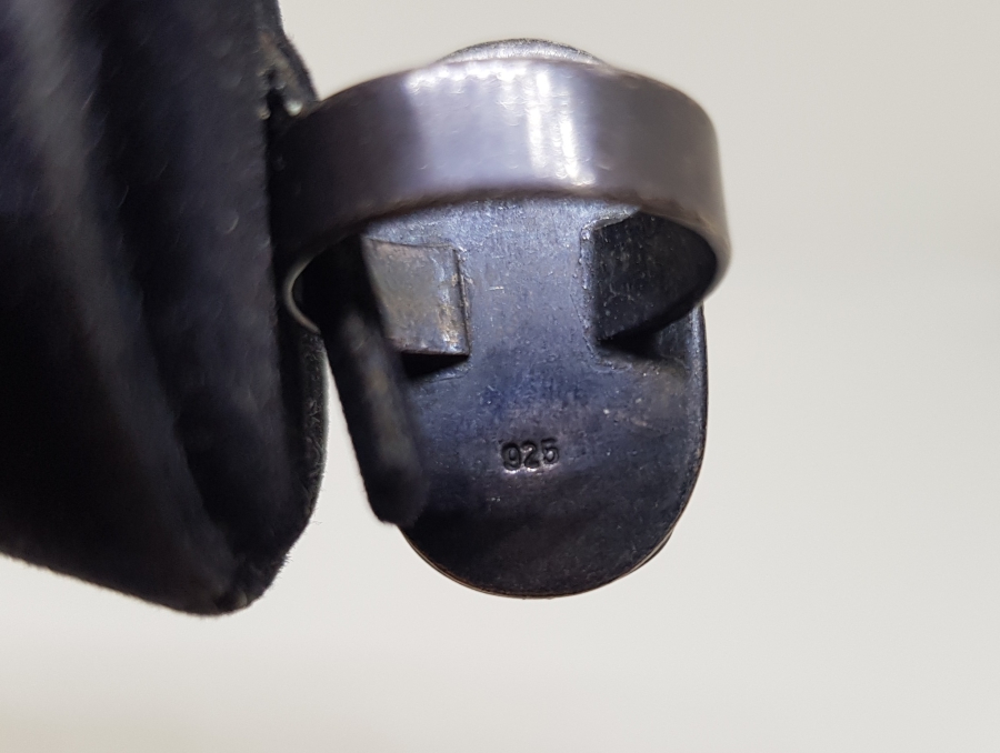 ÜZERİ DOĞAL TAŞLI ÖZEL YAPIM GÜMÜŞ YÜZÜK