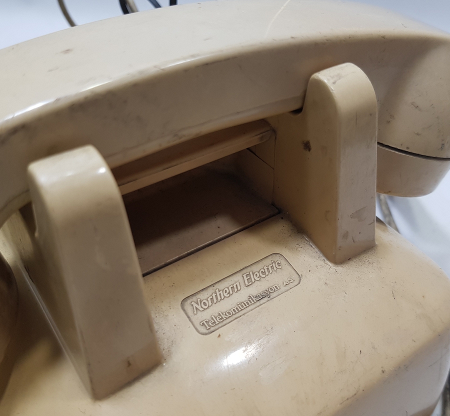 ANTİKA ÇEVİRMELİ TELEFON