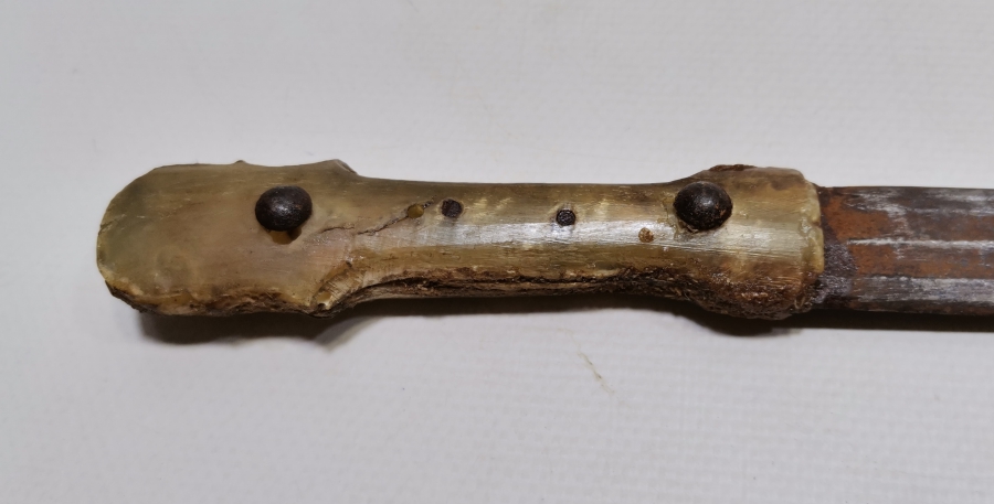 ÜZERİ AY YILDIZLI OSMANLI DÖNEMİ BOYNUZ SAPLI ÇERKES KAMASI