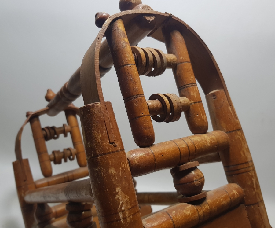 OSMANLI DÖNEMİ AHŞAP OYUNCAK BEBEK BEŞİĞİ