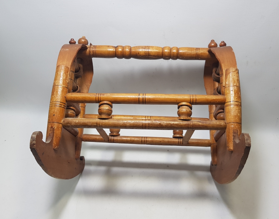 OSMANLI DÖNEMİ AHŞAP OYUNCAK BEBEK BEŞİĞİ