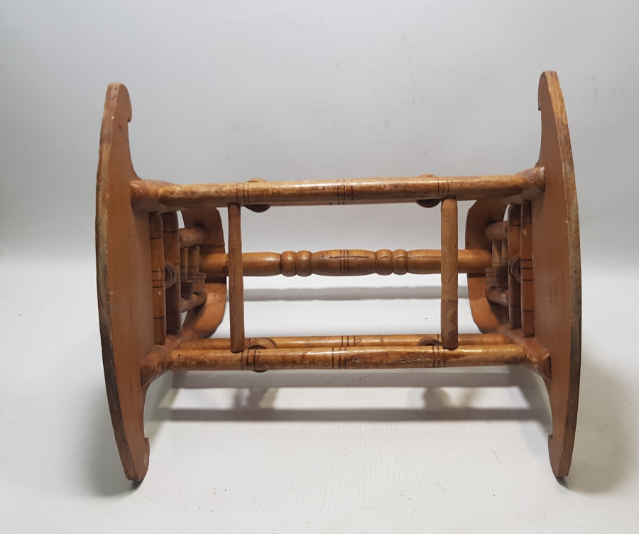 OSMANLI DÖNEMİ AHŞAP OYUNCAK BEBEK BEŞİĞİ