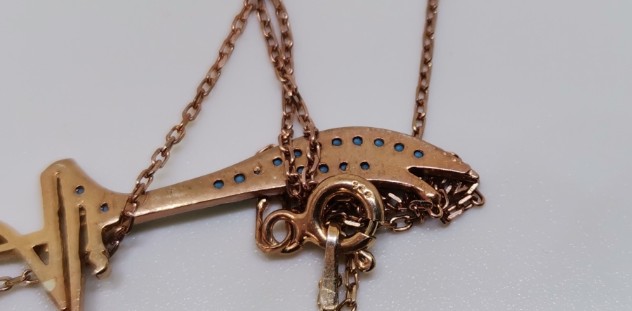 ZÜLFİKAR FORMUNDA YAPILMIŞ ÖZEL YAPIM GÜMÜŞ KOLYE UCU